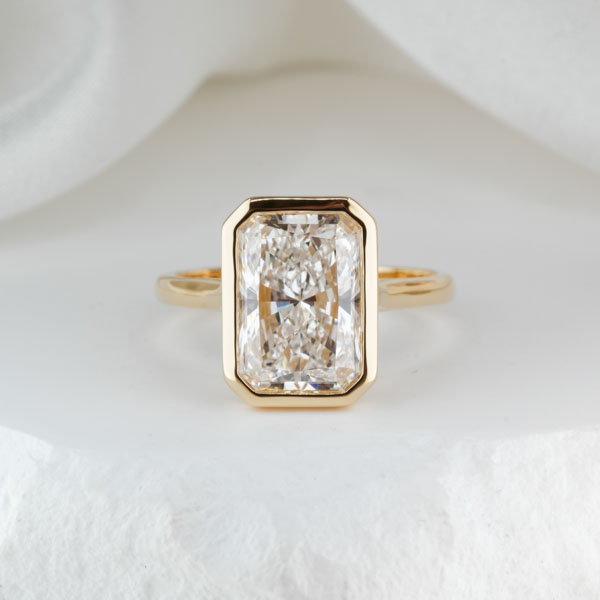rosie-radiant-engagement-ring-instagram-carousel