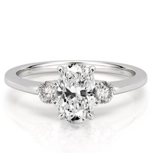 three-stone-oval-engagement-ring in platinum