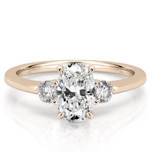 three-stone-oval-engagement-ring in rose gold