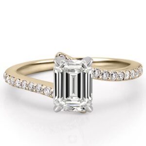 unique-emerald-cut-yellow-gold-ring