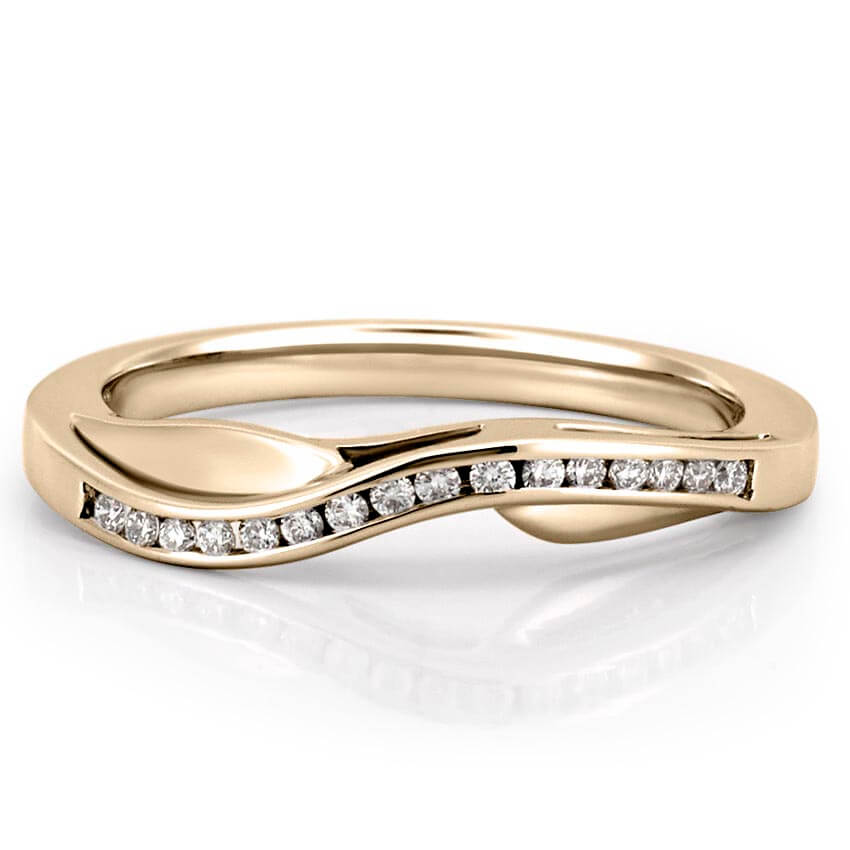 yellow-gold-ribbon-wedding-band