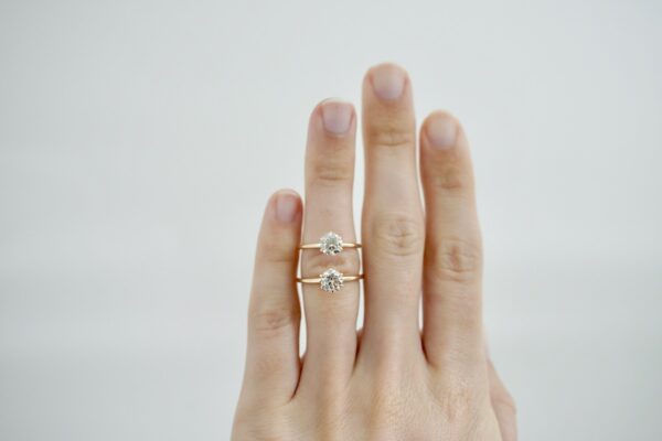 1ct-natural-diamond-vs-1ct-lab-diamond