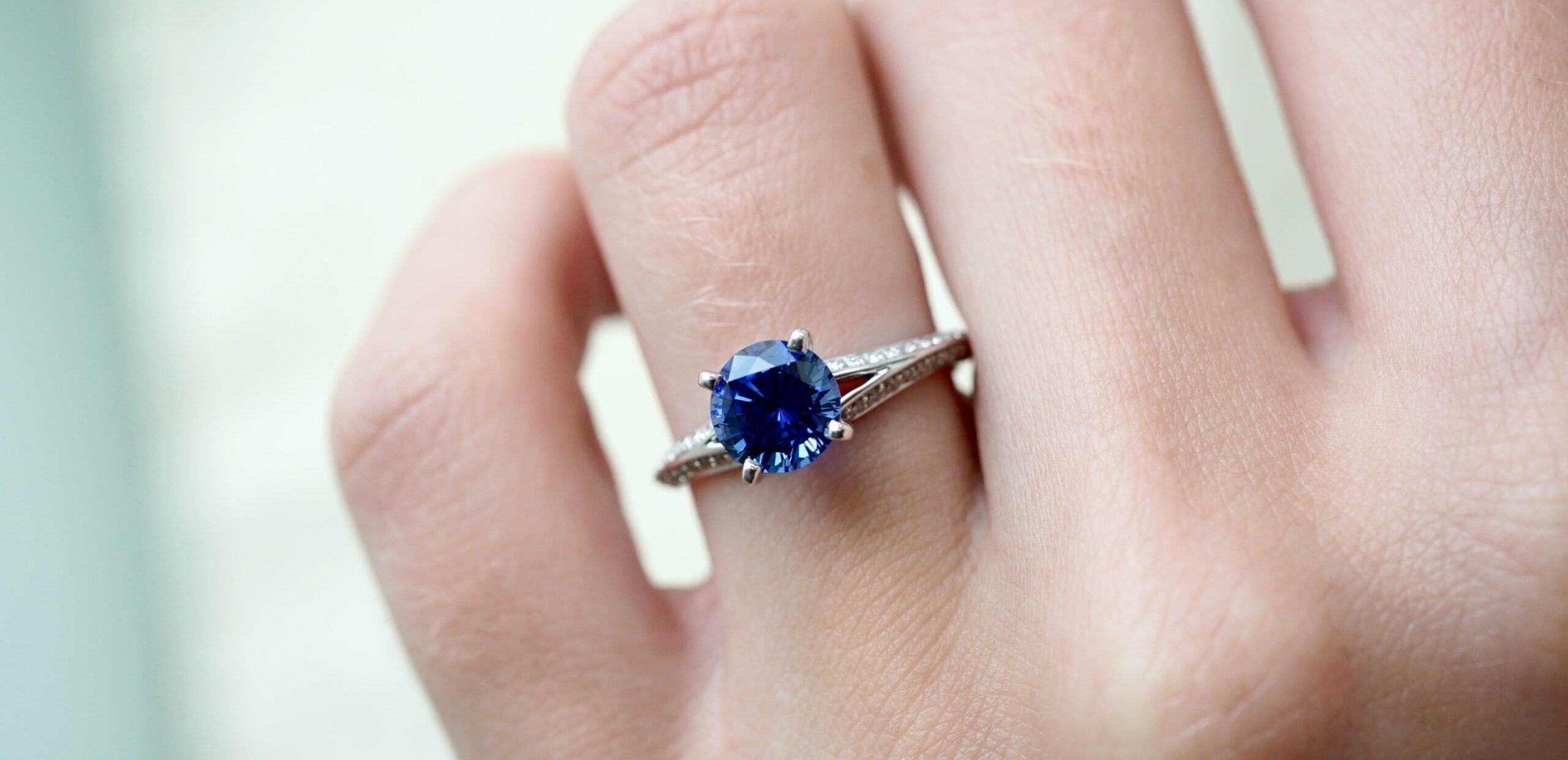 Sustainable natural blue sapphire from ethical jeweler do amore