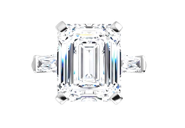 Do Amore Tapered Baguette with 5ct Emerald Cut