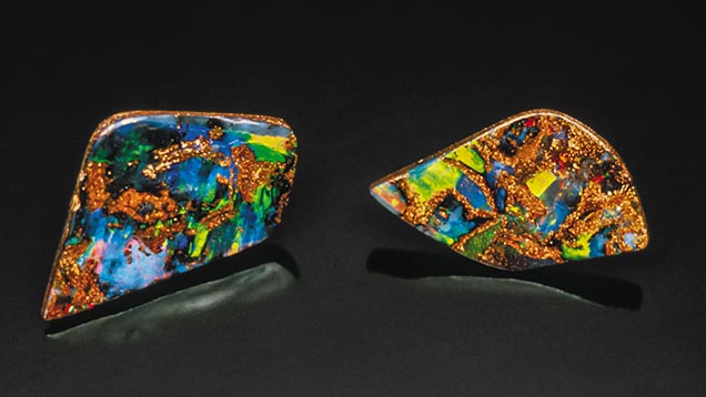 brown, yellow and blue pattern in loose opal