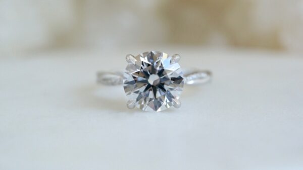 diamond-foundry-lab-diamond-enagement-ring