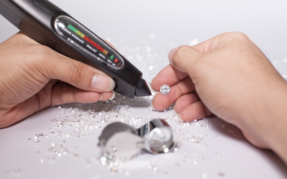Diamond selector store 2 fake