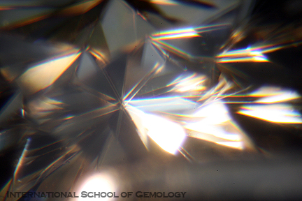 refraction of moissanite stone magnified