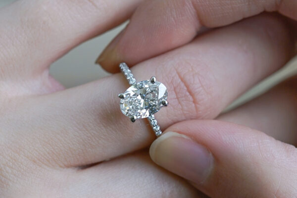 oval diamonds