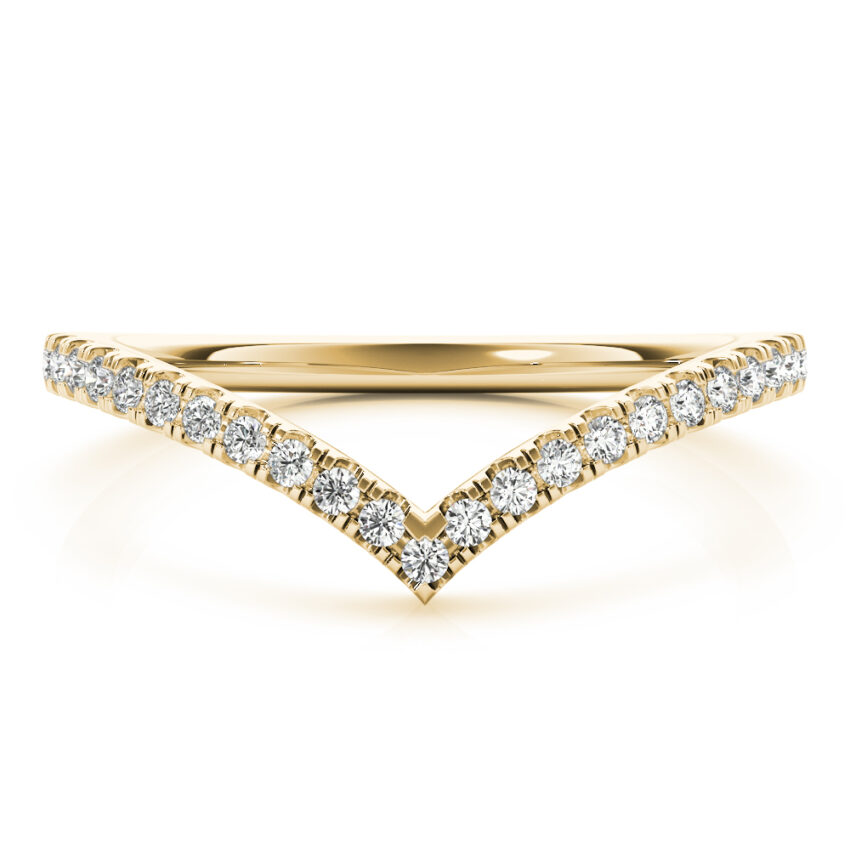 chevron pave diamond band in yellow gold