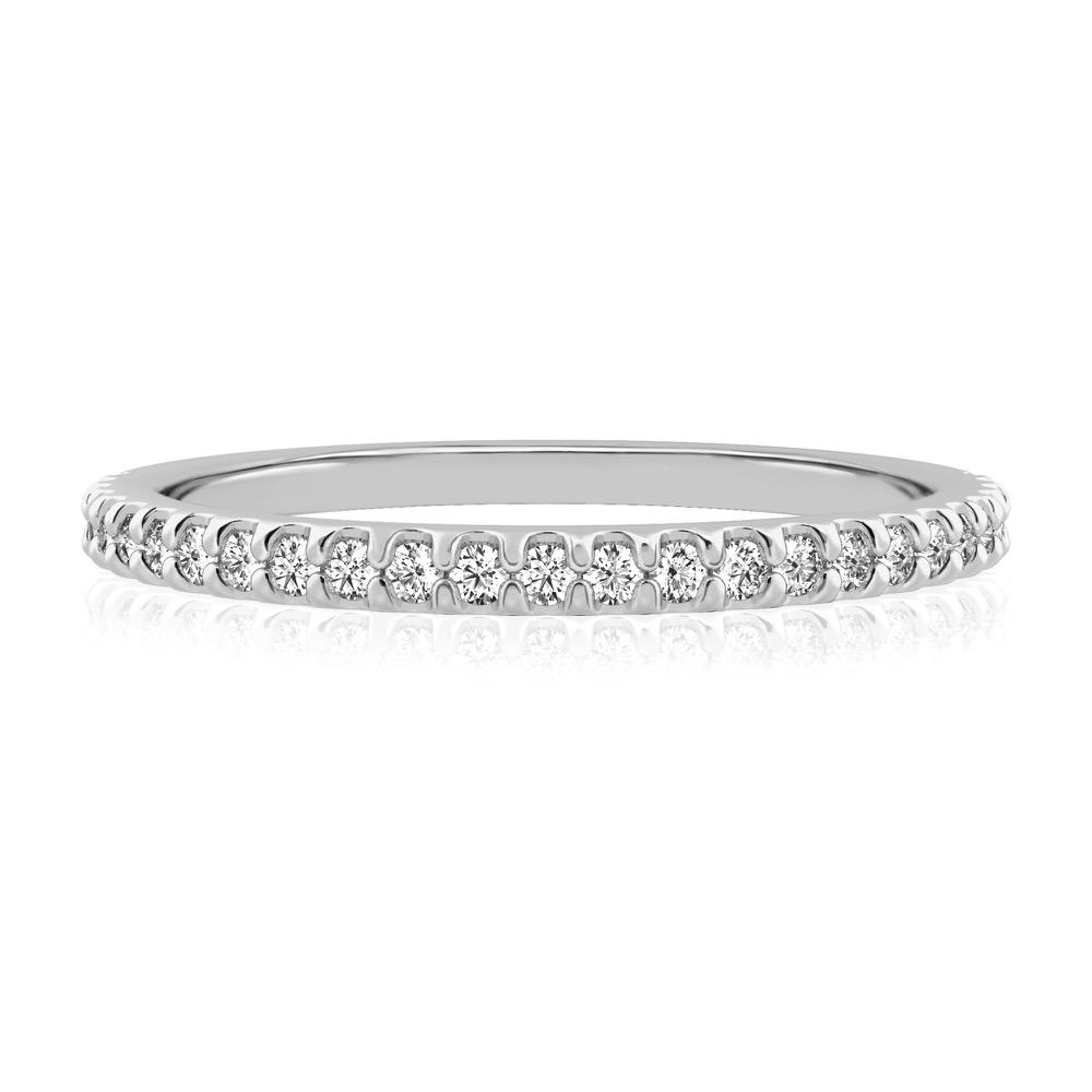 dainty wedding ring platinum