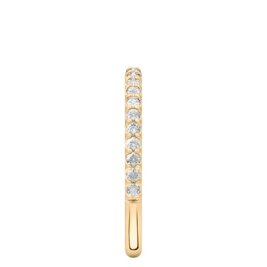 Side view of shared prong wedding band in yellow gold