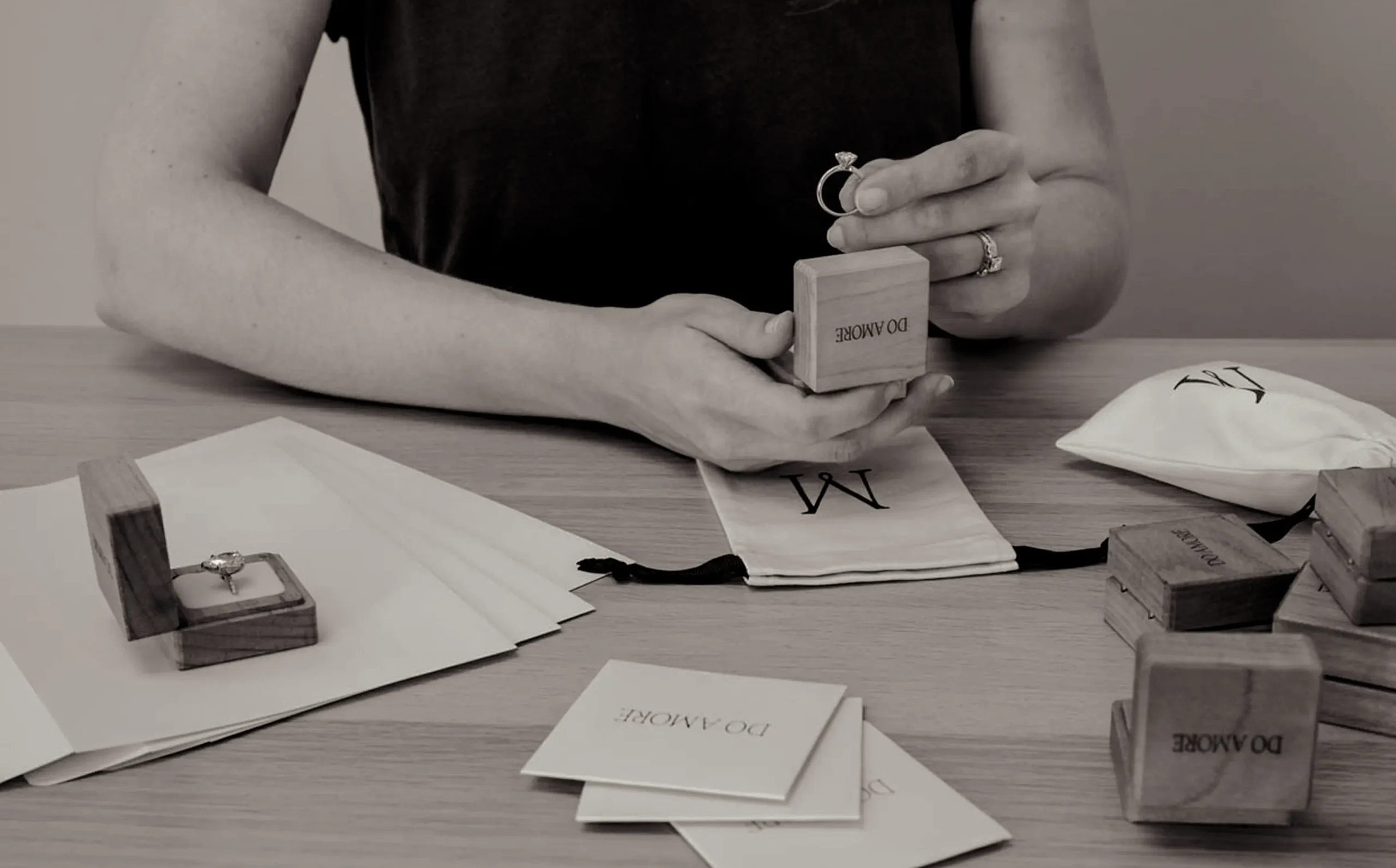 commitment-free-shipping-doamore